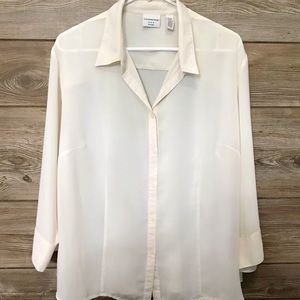 Covington 20W Cream Blouse